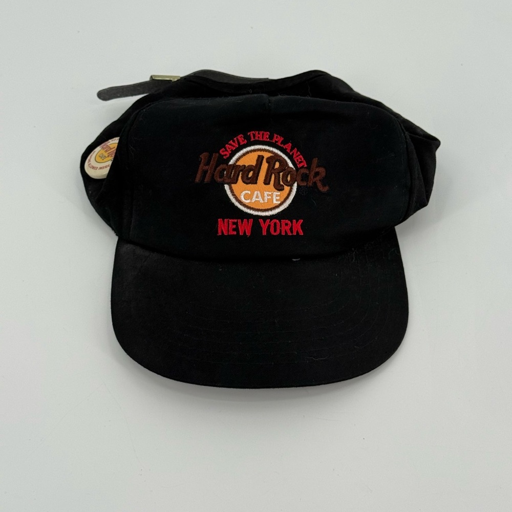 Vintage Hard Rock Baseball Hat and Pin‎